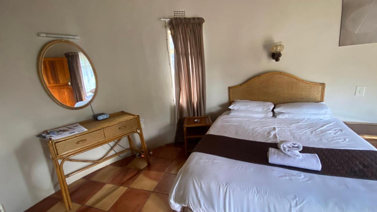 Magoebaskloof Mountain Lodge Тзанеен Екстериор снимка